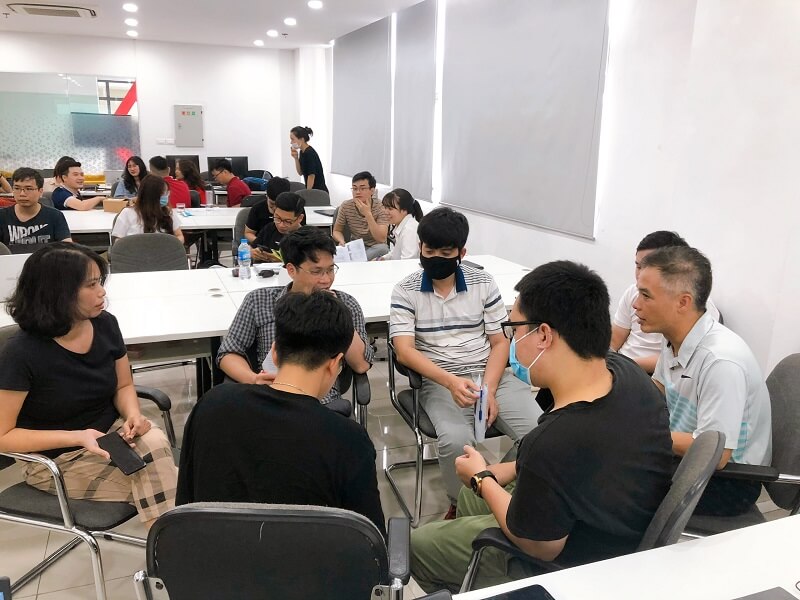 Chia sẻ kỹ năng thuyết trình cho Cán bộ nhân viên iERP năm 2021 