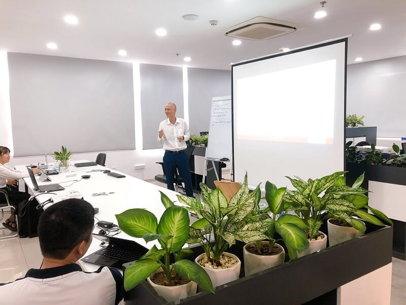 Chia sẻ kỹ năng thuyết trình cho Cán bộ nhân viên iERP năm 2021