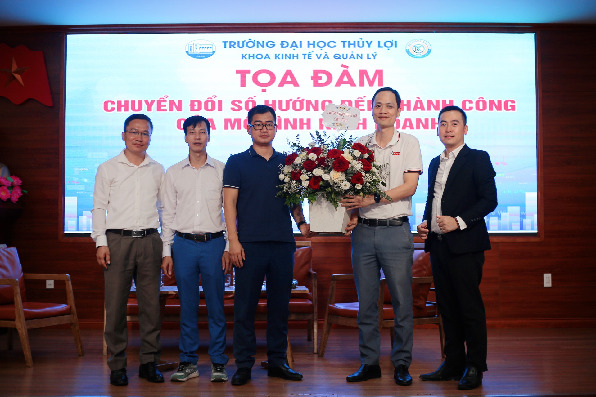 Các doanh nghiệp và cơ quan tham gia buổi tạo đàm gồm có: Tổng cục Tiêu chuẩn Đo lường Chất lượng, Công ty cổ phần dịch vụ iERP, TechX Corporation, Công ty TNHH công nghệ Rostek.