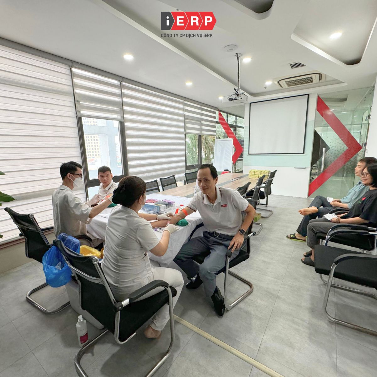 KHÁM SỨC KHỎE ĐỊNH KỲ CHO TOÀN BỘ NHÂN VIÊN CÔNG TY iERP