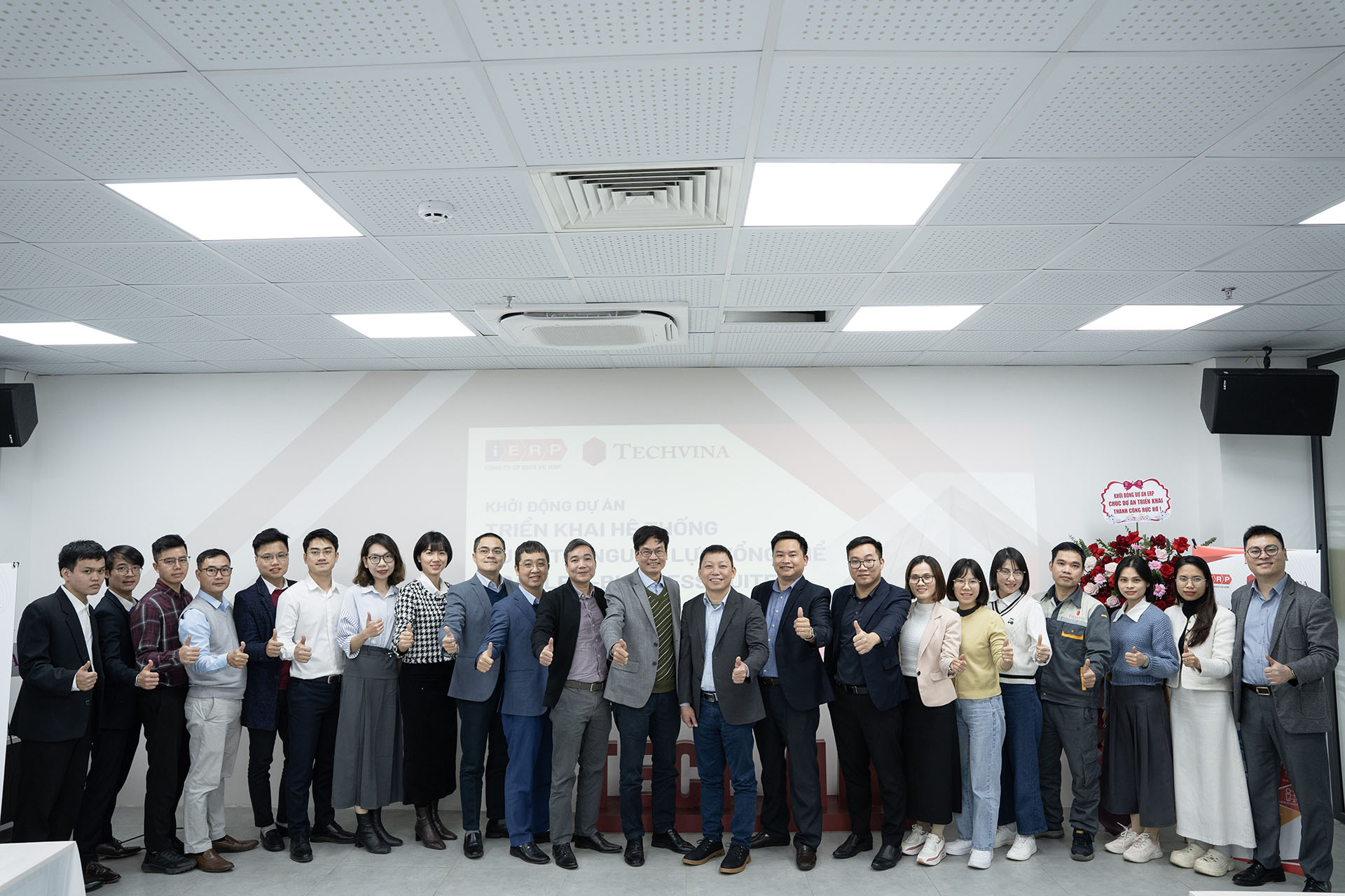 Lễ ký kết hợp đồng & Khởi động dự án triển khai hệ thống ERP (Oracle E-Business Suite) cho công ty CP TECHVINA HOLDING