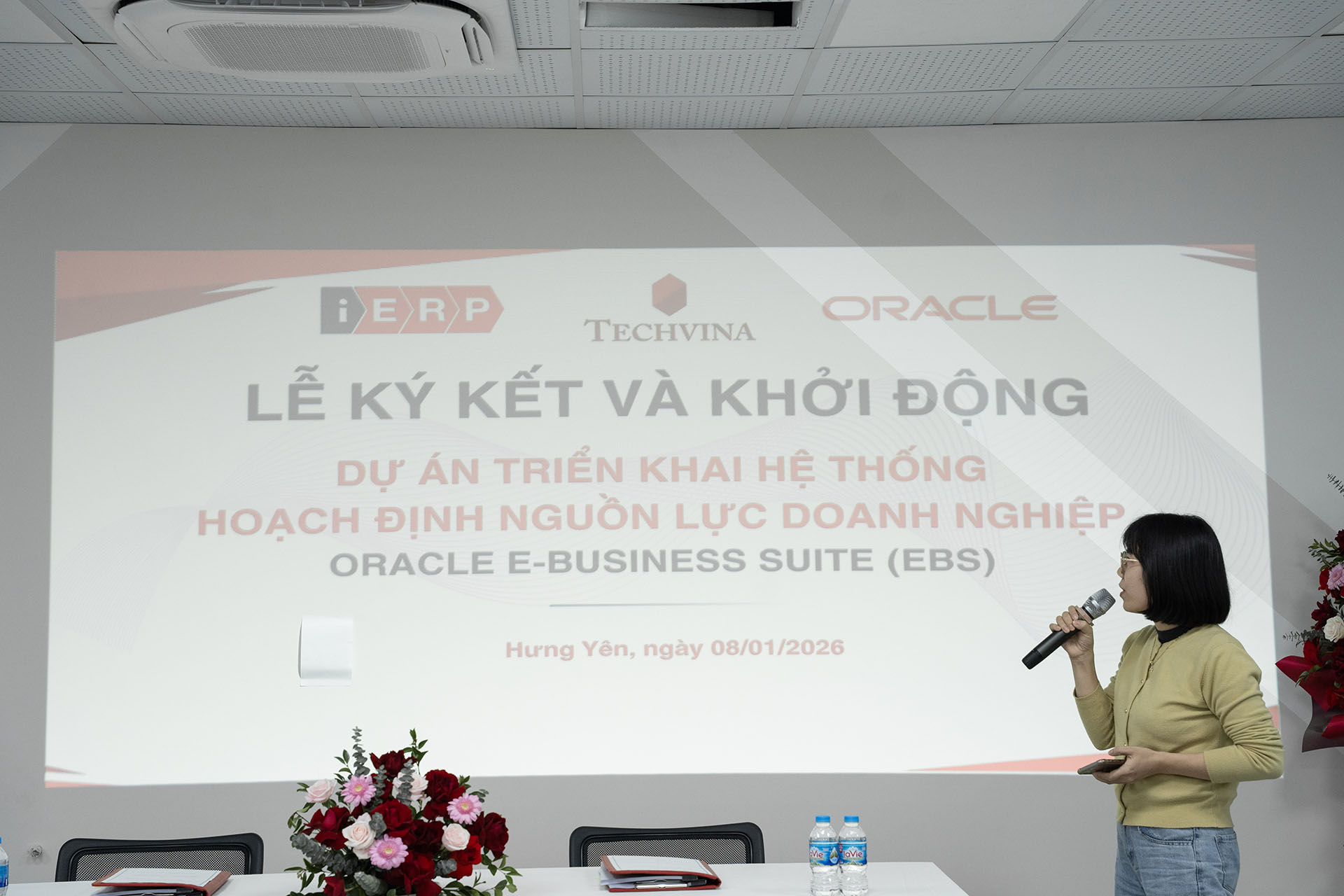 Lễ ký kết hợp đồng & Khởi động dự án triển khai hệ thống ERP (Oracle E-Business Suite) cho công ty CP TECHVINA HOLDING