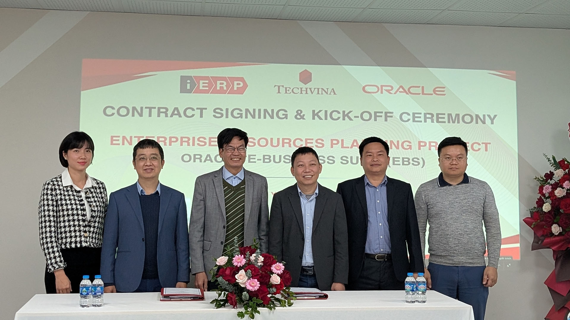 Lễ ký kết hợp đồng & Khởi động dự án triển khai hệ thống ERP (Oracle E-Business Suite) cho công ty CP TECHVINA HOLDING